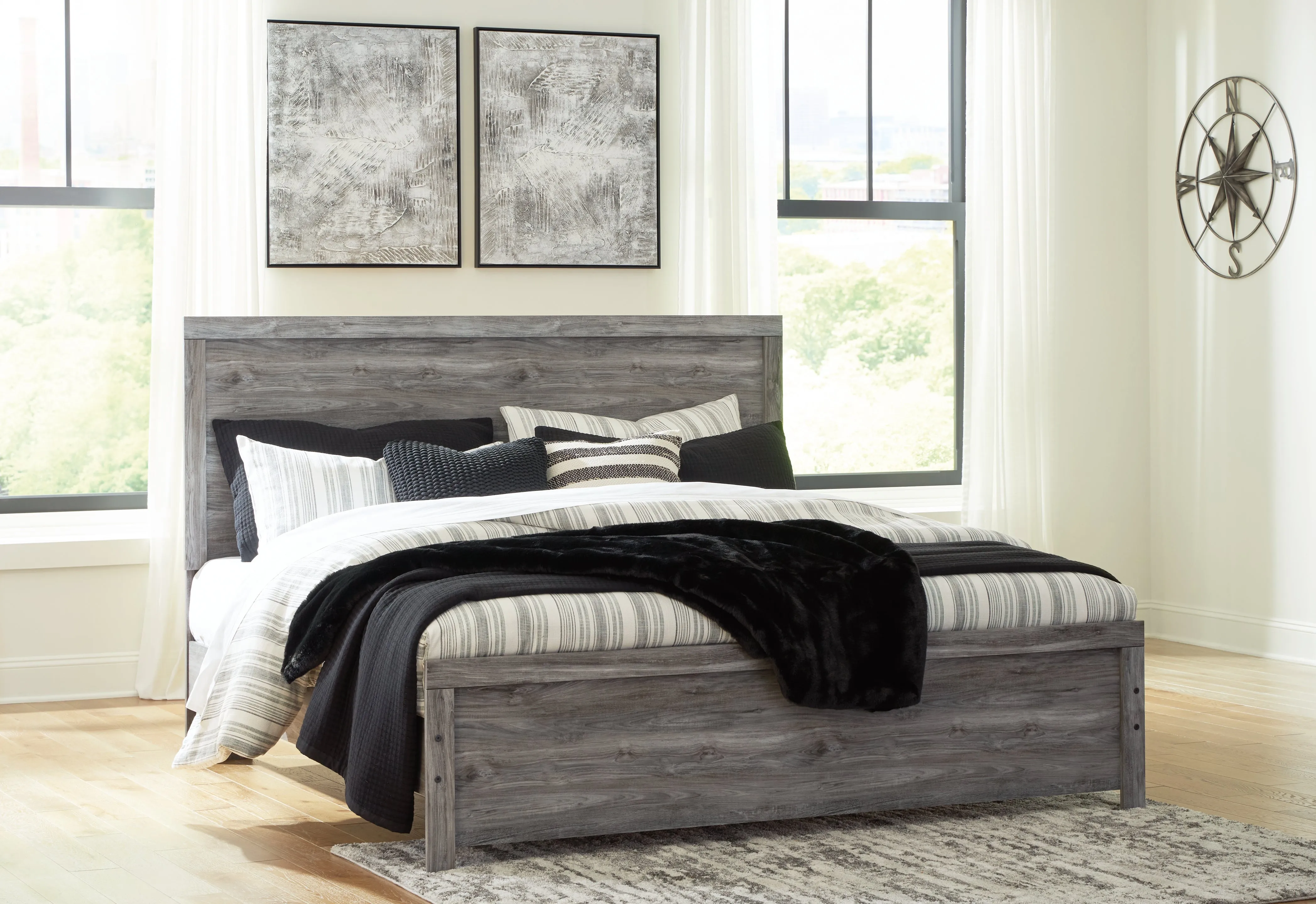 Bronyan King Panel Bed with Dresser in Dark Gray