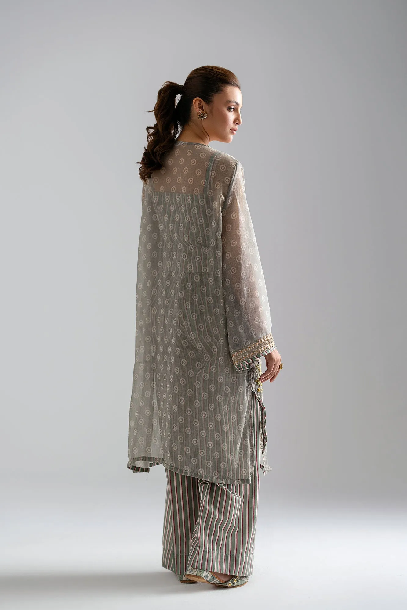 EMBROIDERED SUIT (E2606/103/127)