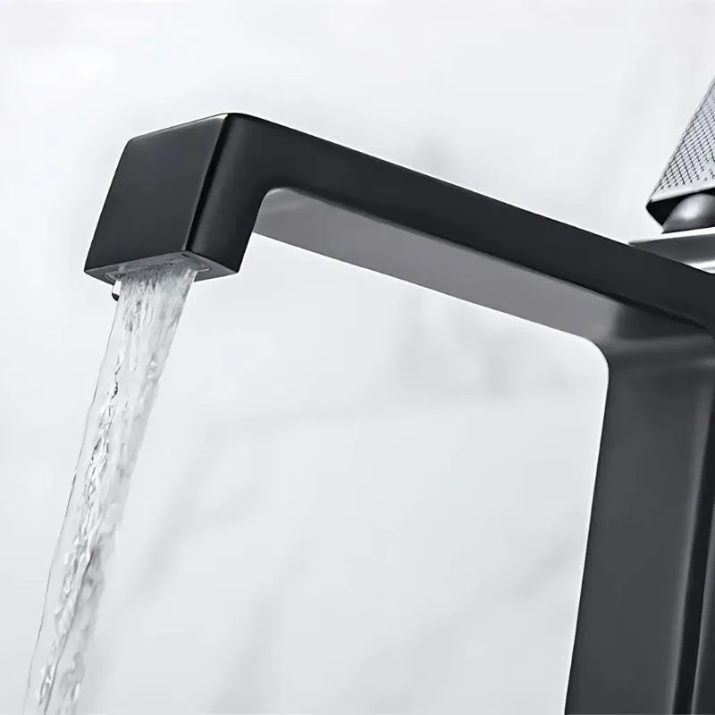 Nion Bathroom Faucet