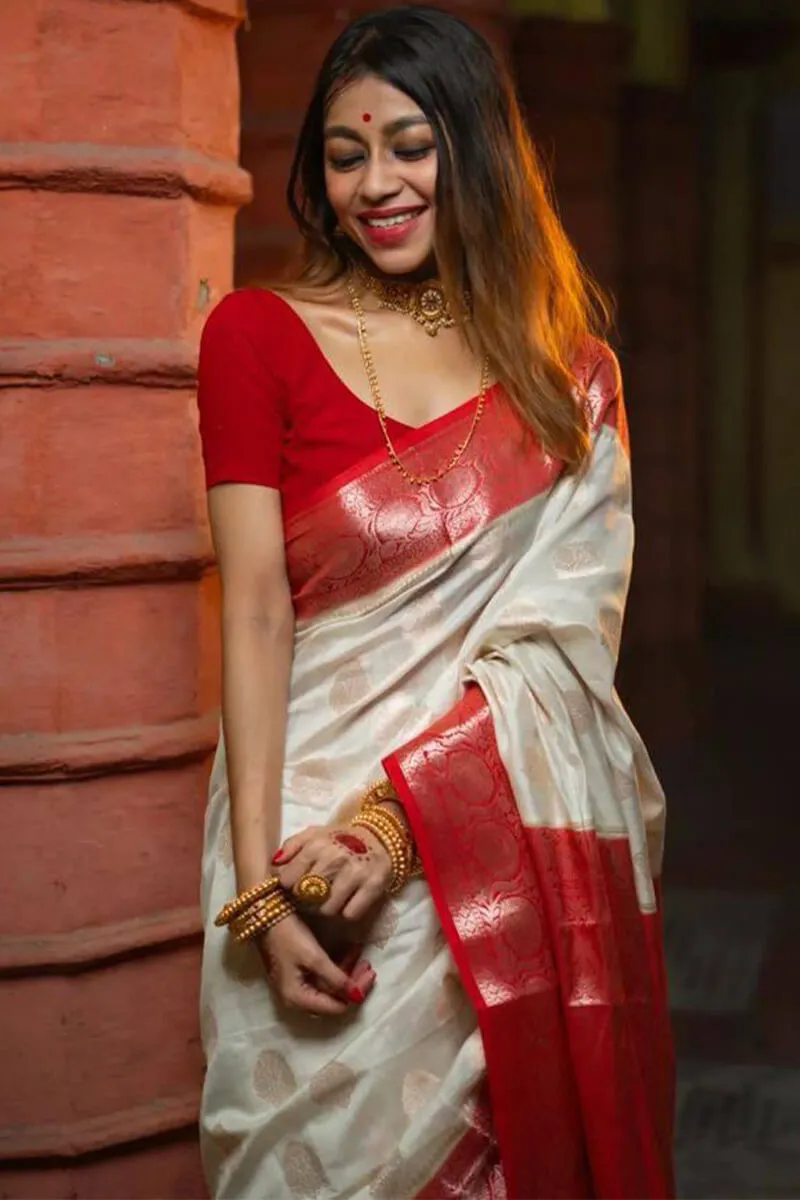 Outstanding Off White Soft Silk Saree With Twirling Blouse Piece