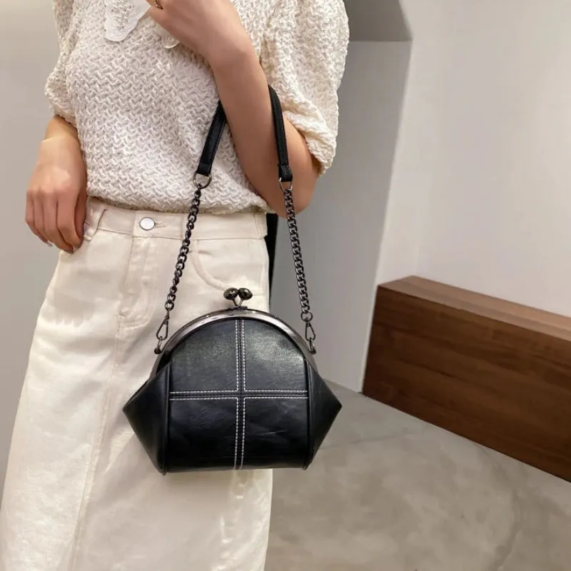 Shell Shape Shoulder Crossbody Handbags with Chain Strap