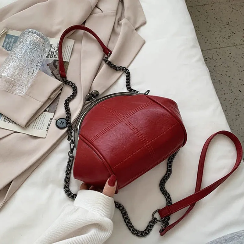 Shell Shape Shoulder Crossbody Handbags with Chain Strap