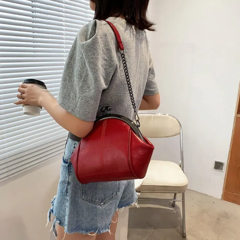 Shell Shape Shoulder Crossbody Handbags with Chain Strap