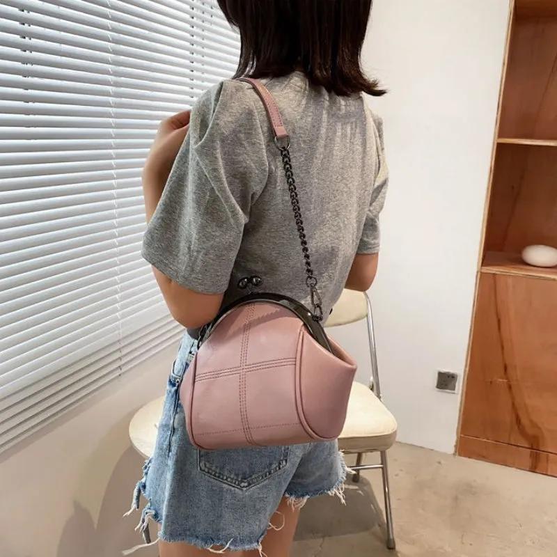 Shell Shape Shoulder Crossbody Handbags with Chain Strap