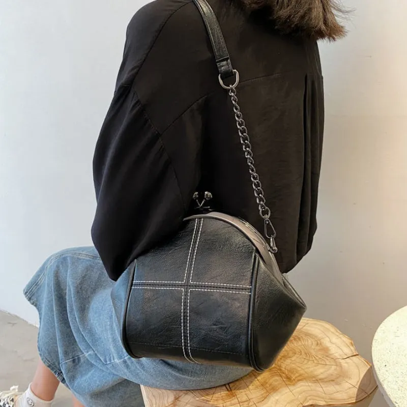 Shell Shape Shoulder Crossbody Handbags with Chain Strap