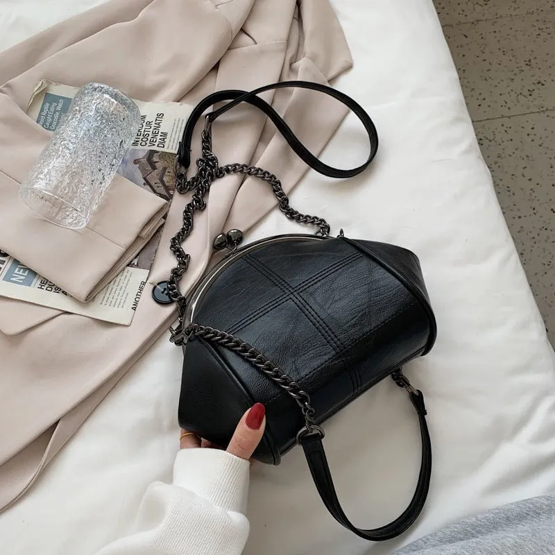 Shell Shape Shoulder Crossbody Handbags with Chain Strap