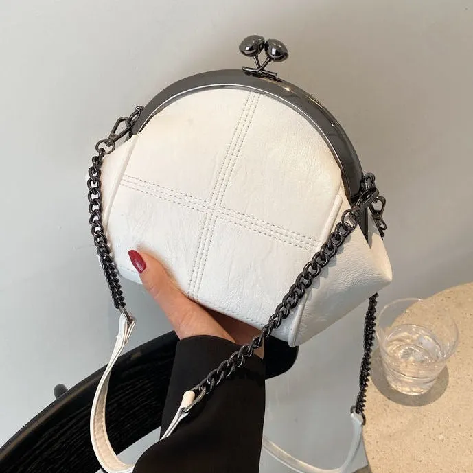Shell Shape Shoulder Crossbody Handbags with Chain Strap