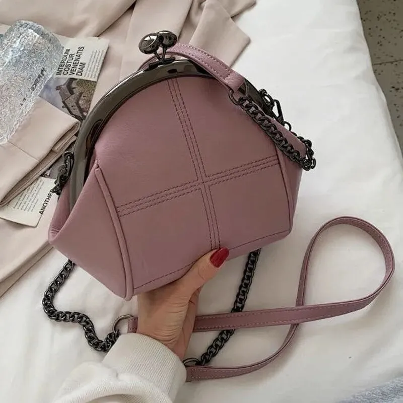 Shell Shape Shoulder Crossbody Handbags with Chain Strap