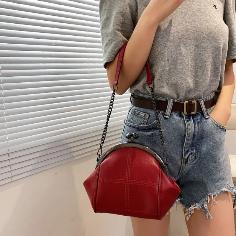 Shell Shape Shoulder Crossbody Handbags with Chain Strap