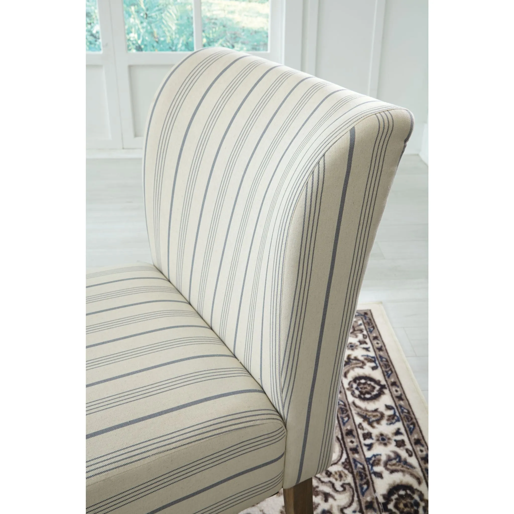 Triptis Accent Chair